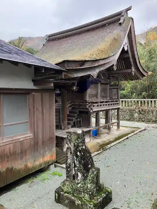高売布神社の本殿・本堂
