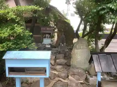 白山神社(松河戸町)の末社・摂社
