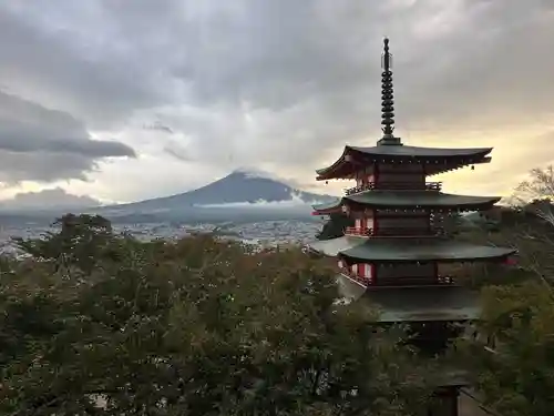 新倉富士浅間神社(山梨県)