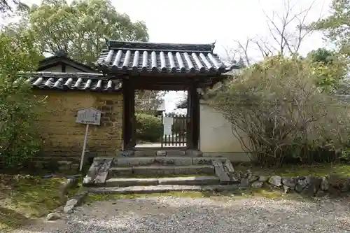 海龍王寺の山門