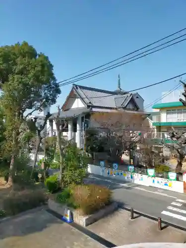 正光寺の{uncategorized: "未分類", other: "その他", undefined: "問題あり", building: "その他建物", grave: "お墓", sacred_gate: "鳥居", guardian: "狛犬", statue: "像", buddha: "仏像", history: "歴史", nature: "自然", garden: "庭園", animal: "動物", pagoda: "塔", temizu: "手水舎", mountain_gate: "山門・神門", sanctuary: "本殿・本堂", subordinate: "末社・摂社", art: "芸術", scenery: "景色", jizo: "地蔵", ema: "絵馬", goshuin: "御朱印", omikuji: "おみくじ", items: "授与品その他", amulet: "お守り", goshuincho: "御朱印帳", eats: "食事", festival: "お祭り", votive_dance: "神楽", shichigosan: "七五三参", wedding: "結婚式", experience: "体験その他", initially: "初詣", around: "周辺", anti_infection: "感染症対策"}