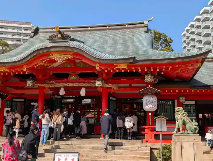 生田神社の{uncategorized: "未分類", other: "その他", undefined: "問題あり", building: "その他建物", grave: "お墓", sacred_gate: "鳥居", guardian: "狛犬", statue: "像", buddha: "仏像", history: "歴史", nature: "自然", garden: "庭園", animal: "動物", pagoda: "塔", temizu: "手水舎", mountain_gate: "山門・神門", sanctuary: "本殿・本堂", subordinate: "末社・摂社", art: "芸術", scenery: "景色", jizo: "地蔵", ema: "絵馬", goshuin: "御朱印", omikuji: "おみくじ", items: "授与品その他", amulet: "お守り", goshuincho: "御朱印帳", eats: "食事", festival: "お祭り", votive_dance: "神楽", shichigosan: "七五三参", wedding: "結婚式", experience: "体験その他", initially: "初詣", around: "周辺", anti_infection: "感染症対策"}