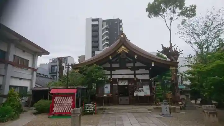 三輪神社の本殿・本堂