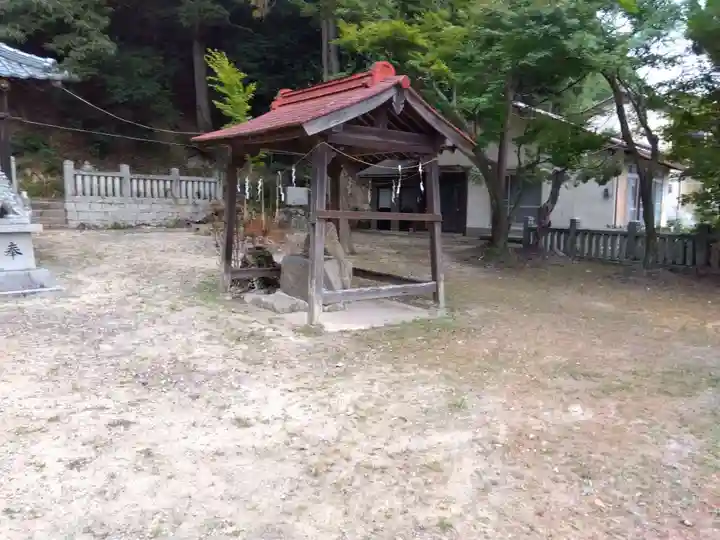 佐方八幡神社の手水舎