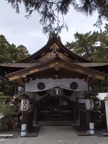 建部大社の本殿