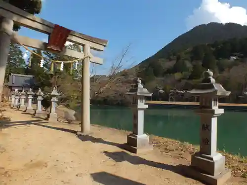 三上神社(滋賀県)