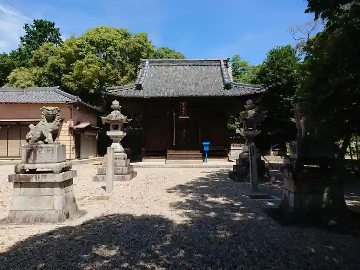 白山社の本殿・本堂