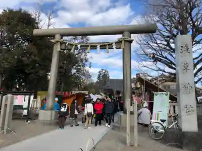 浅草神社の鳥居