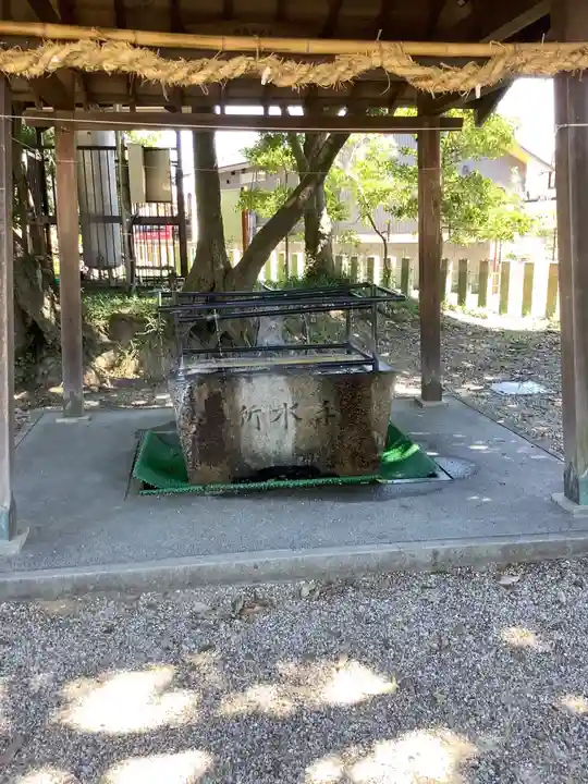 澁川神社(渋川神社)の手水舎