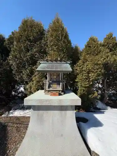 京極神社(茶志内金刀比羅宮)の{uncategorized: "未分類", other: "その他", undefined: "問題あり", building: "その他建物", grave: "お墓", sacred_gate: "鳥居", guardian: "狛犬", statue: "像", buddha: "仏像", history: "歴史", nature: "自然", garden: "庭園", animal: "動物", pagoda: "塔", temizu: "手水舎", mountain_gate: "山門・神門", sanctuary: "本殿・本堂", subordinate: "末社・摂社", art: "芸術", scenery: "景色", jizo: "地蔵", ema: "絵馬", goshuin: "御朱印", omikuji: "おみくじ", items: "授与品その他", amulet: "お守り", goshuincho: "御朱印帳", eats: "食事", festival: "お祭り", votive_dance: "神楽", shichigosan: "七五三参", wedding: "結婚式", experience: "体験その他", initially: "初詣", around: "周辺", anti_infection: "感染症対策"}