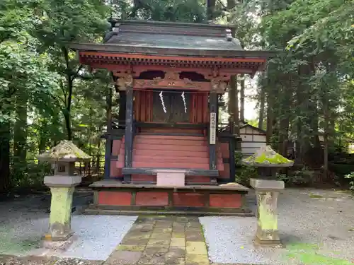 北口本宮冨士浅間神社の末社・摂社