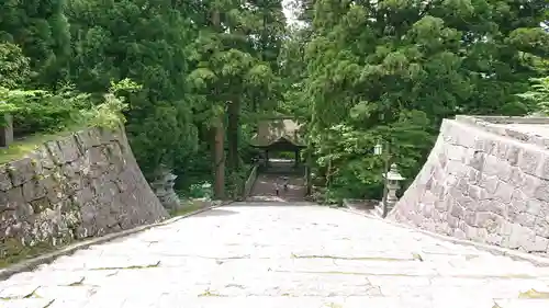 大神山神社奥宮の建物その他