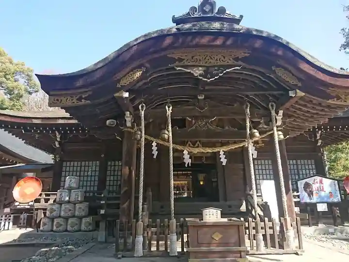 武田神社の本殿・本堂