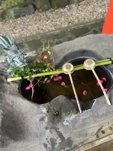 豊藤稲荷神社の{uncategorized: "未分類", other: "その他", undefined: "問題あり", building: "その他建物", grave: "お墓", sacred_gate: "鳥居", guardian: "狛犬", statue: "像", buddha: "仏像", history: "歴史", nature: "自然", garden: "庭園", animal: "動物", pagoda: "塔", temizu: "手水舎", mountain_gate: "山門・神門", sanctuary: "本殿・本堂", subordinate: "末社・摂社", art: "芸術", scenery: "景色", jizo: "地蔵", ema: "絵馬", goshuin: "御朱印", omikuji: "おみくじ", items: "授与品その他", amulet: "お守り", goshuincho: "御朱印帳", eats: "食事", festival: "お祭り", votive_dance: "神楽", shichigosan: "七五三参", wedding: "結婚式", experience: "体験その他", initially: "初詣", around: "周辺", anti_infection: "感染症対策"}