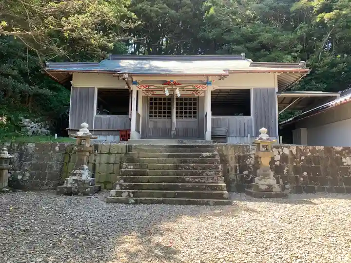 雷公神社の本殿・本堂