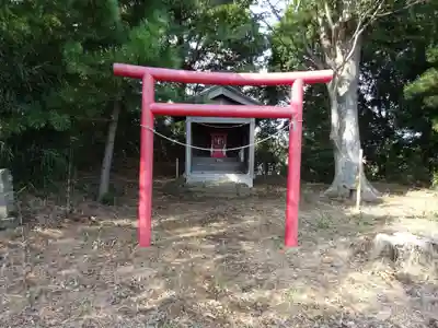 稲荷神社(下平間)の鳥居