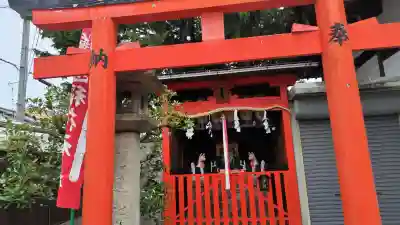 鎌達稲荷神社の{uncategorized: "未分類", other: "その他", undefined: "問題あり", building: "その他建物", grave: "お墓", sacred_gate: "鳥居", guardian: "狛犬", statue: "像", buddha: "仏像", history: "歴史", nature: "自然", garden: "庭園", animal: "動物", pagoda: "塔", temizu: "手水舎", mountain_gate: "山門・神門", sanctuary: "本殿・本堂", subordinate: "末社・摂社", art: "芸術", scenery: "景色", jizo: "地蔵", ema: "絵馬", goshuin: "御朱印", omikuji: "おみくじ", items: "授与品その他", amulet: "お守り", goshuincho: "御朱印帳", eats: "食事", festival: "お祭り", votive_dance: "神楽", shichigosan: "七五三参", wedding: "結婚式", experience: "体験その他", initially: "初詣", around: "周辺", anti_infection: "感染症対策"}