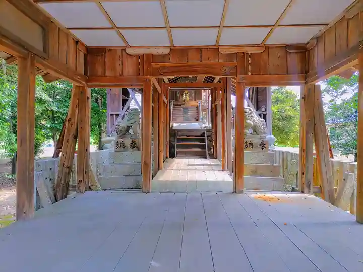 神明社(須ケ脇)の本殿・本堂