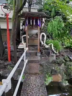 蛇窪神社の末社・摂社