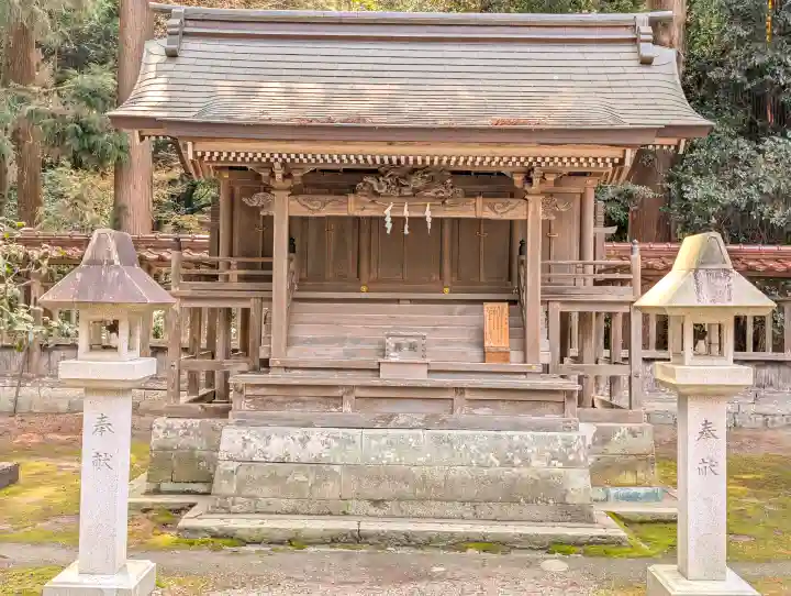 伊和神社の{uncategorized: "未分類", other: "その他", undefined: "問題あり", building: "その他建物", grave: "お墓", sacred_gate: "鳥居", guardian: "狛犬", statue: "像", buddha: "仏像", history: "歴史", nature: "自然", garden: "庭園", animal: "動物", pagoda: "塔", temizu: "手水舎", mountain_gate: "山門・神門", sanctuary: "本殿・本堂", subordinate: "末社・摂社", art: "芸術", scenery: "景色", jizo: "地蔵", ema: "絵馬", goshuin: "御朱印", omikuji: "おみくじ", items: "授与品その他", amulet: "お守り", goshuincho: "御朱印帳", eats: "食事", festival: "お祭り", votive_dance: "神楽", shichigosan: "七五三参", wedding: "結婚式", experience: "体験その他", initially: "初詣", around: "周辺", anti_infection: "感染症対策"}