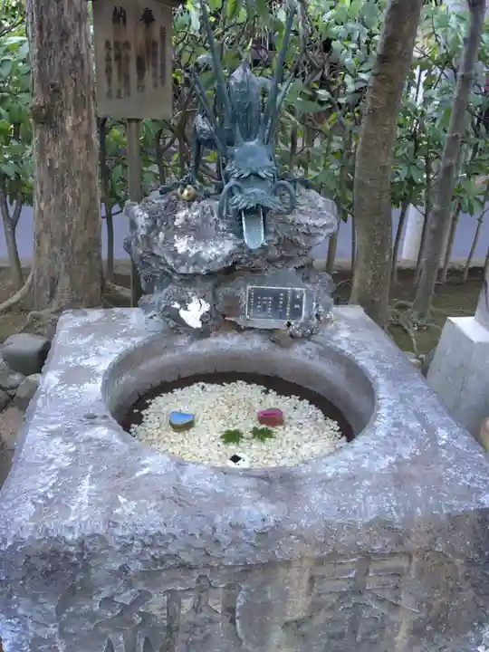 高木神社の手水舎
