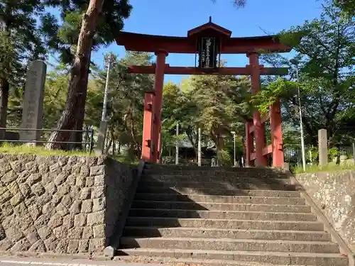 健御名方富命彦神別神社の鳥居