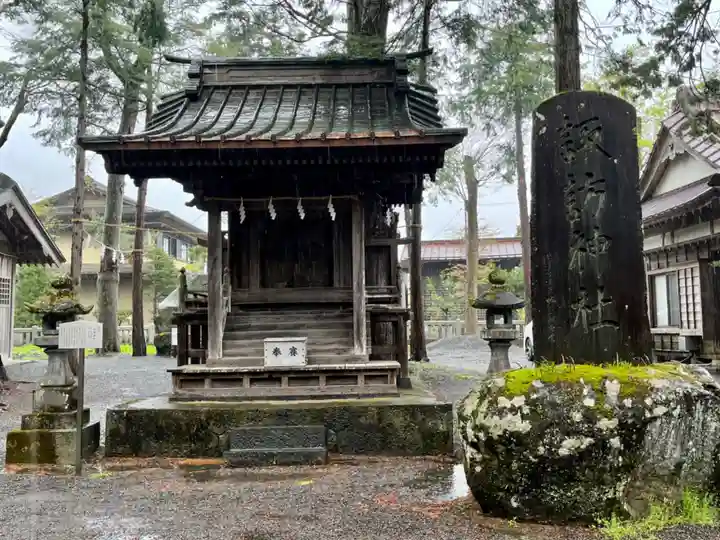 淺間神社(忍野八海)の末社・摂社