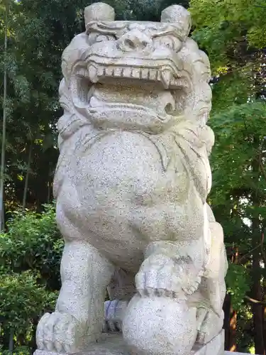 諏訪神社の狛犬