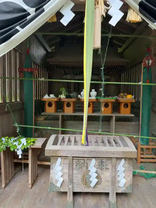 青葉神社の{uncategorized: "未分類", other: "その他", undefined: "問題あり", building: "その他建物", grave: "お墓", sacred_gate: "鳥居", guardian: "狛犬", statue: "像", buddha: "仏像", history: "歴史", nature: "自然", garden: "庭園", animal: "動物", pagoda: "塔", temizu: "手水舎", mountain_gate: "山門・神門", sanctuary: "本殿・本堂", subordinate: "末社・摂社", art: "芸術", scenery: "景色", jizo: "地蔵", ema: "絵馬", goshuin: "御朱印", omikuji: "おみくじ", items: "授与品その他", amulet: "お守り", goshuincho: "御朱印帳", eats: "食事", festival: "お祭り", votive_dance: "神楽", shichigosan: "七五三参", wedding: "結婚式", experience: "体験その他", initially: "初詣", around: "周辺", anti_infection: "感染症対策"}