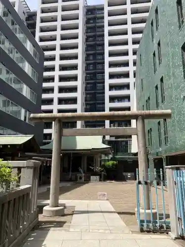 宮益御嶽神社の鳥居