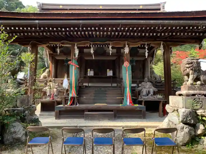 三尾神社の本殿・本堂
