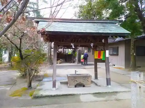 白山社（寺切白山社）の手水舎