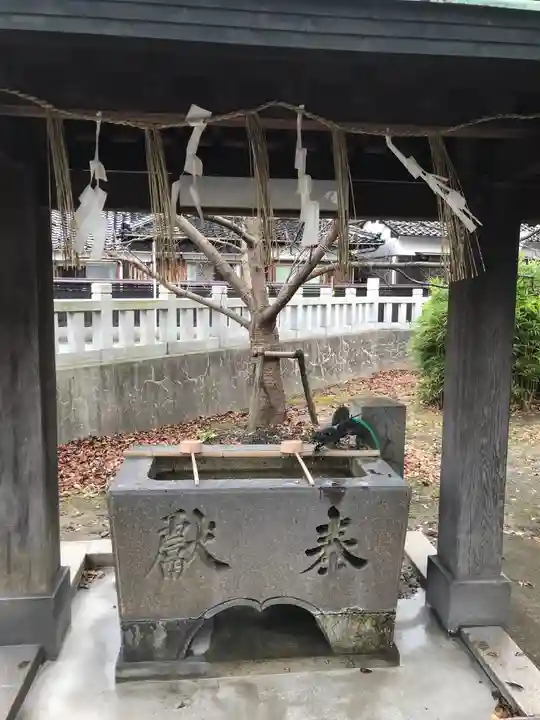 大港神社の手水舎