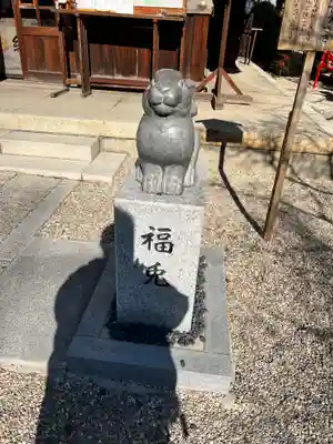 三輪神社の狛犬