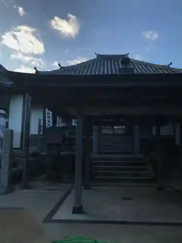 医徳院の本殿・本堂