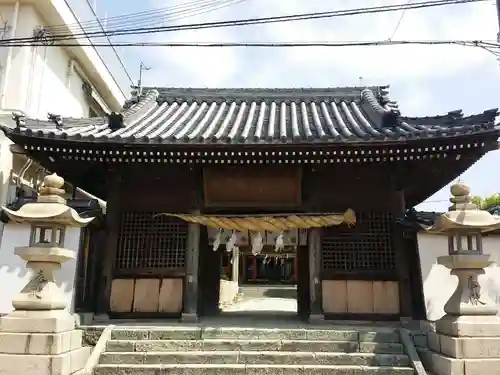 稲爪神社の山門