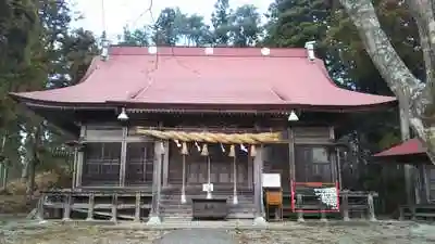 摺沢八幡神社の本殿