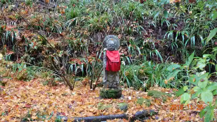 秩父札所三十二番 法性寺の地蔵