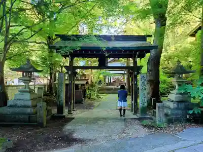 尾州内津妙見寺の山門・神門