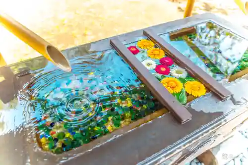 根岸八幡神社の手水舎