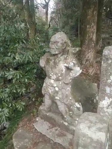 両子寺の像