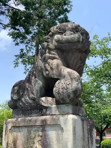 富士山本宮浅間大社の狛犬