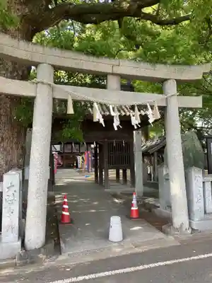 高忍日賣神社の鳥居