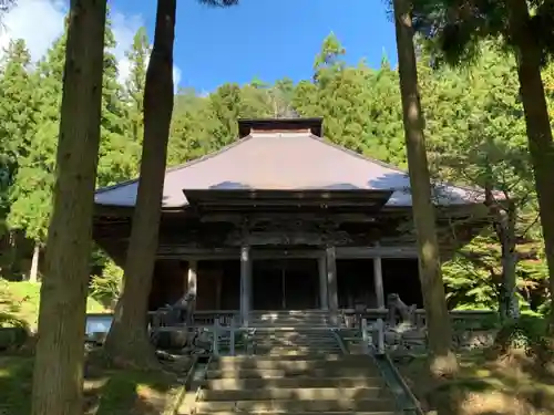 黒石寺の本殿