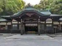 上知我麻神社(熱田神宮摂社)の{uncategorized: "未分類", other: "その他", undefined: "問題あり", building: "その他建物", grave: "お墓", sacred_gate: "鳥居", guardian: "狛犬", statue: "像", buddha: "仏像", history: "歴史", nature: "自然", garden: "庭園", animal: "動物", pagoda: "塔", temizu: "手水舎", mountain_gate: "山門・神門", sanctuary: "本殿・本堂", subordinate: "末社・摂社", art: "芸術", scenery: "景色", jizo: "地蔵", ema: "絵馬", goshuin: "御朱印", omikuji: "おみくじ", items: "授与品その他", amulet: "お守り", goshuincho: "御朱印帳", eats: "食事", festival: "お祭り", votive_dance: "神楽", shichigosan: "七五三参", wedding: "結婚式", experience: "体験その他", initially: "初詣", around: "周辺", anti_infection: "感染症対策"}