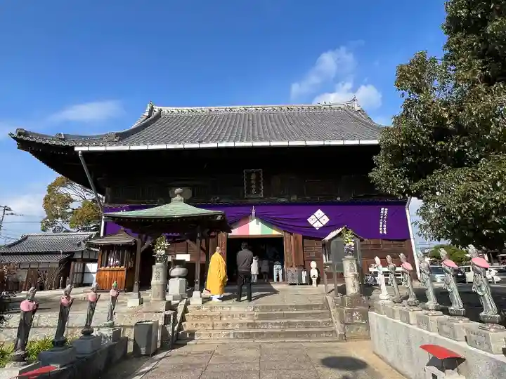 道隆寺の本殿・本堂