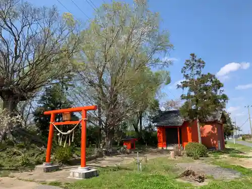 稲荷神社の鳥居