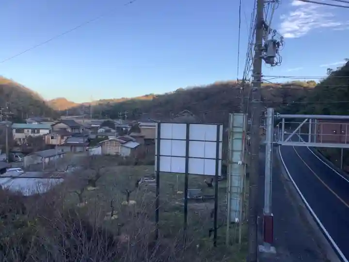 神明・白山社相殿の周辺