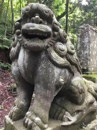 十和田神社の狛犬