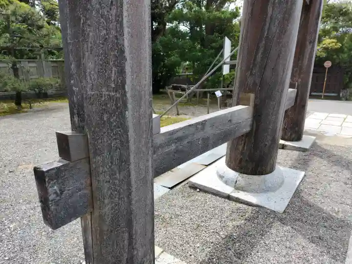 氣多大社の{uncategorized: "未分類", other: "その他", undefined: "問題あり", building: "その他建物", grave: "お墓", sacred_gate: "鳥居", guardian: "狛犬", statue: "像", buddha: "仏像", history: "歴史", nature: "自然", garden: "庭園", animal: "動物", pagoda: "塔", temizu: "手水舎", mountain_gate: "山門・神門", sanctuary: "本殿・本堂", subordinate: "末社・摂社", art: "芸術", scenery: "景色", jizo: "地蔵", ema: "絵馬", goshuin: "御朱印", omikuji: "おみくじ", items: "授与品その他", amulet: "お守り", goshuincho: "御朱印帳", eats: "食事", festival: "お祭り", votive_dance: "神楽", shichigosan: "七五三参", wedding: "結婚式", experience: "体験その他", initially: "初詣", around: "周辺", anti_infection: "感染症対策"}